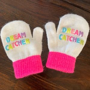 OshKosh Size 2T-4T Girls “Dream Catcher” mittens